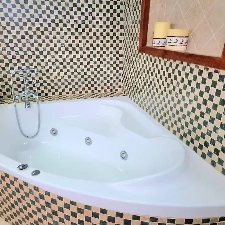 Loros Icod De Vinos Villa *