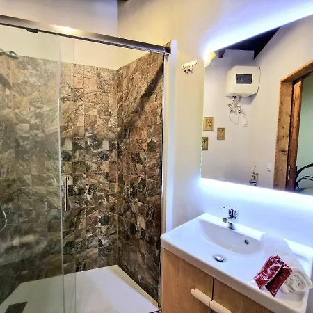 Loros Icod De Vinos *