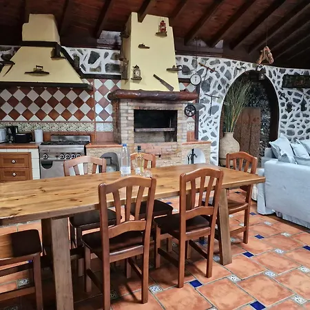 Loros Icod De Vinos By Hrtenerife Net *