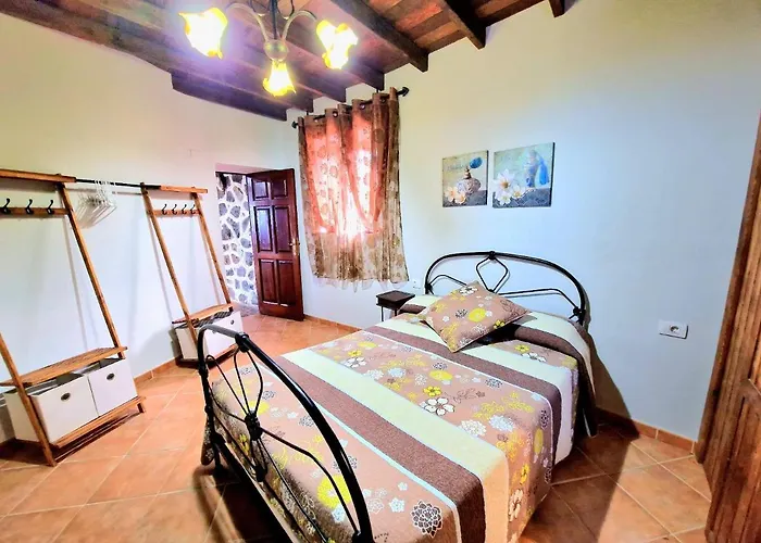 Loros Icod De Vinos By Hrtenerife Net Villa Santa Cruz de Tenerife