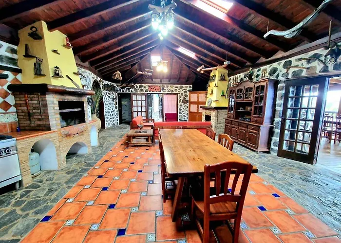 Loros Icod De Vinos By Hrtenerife Net *