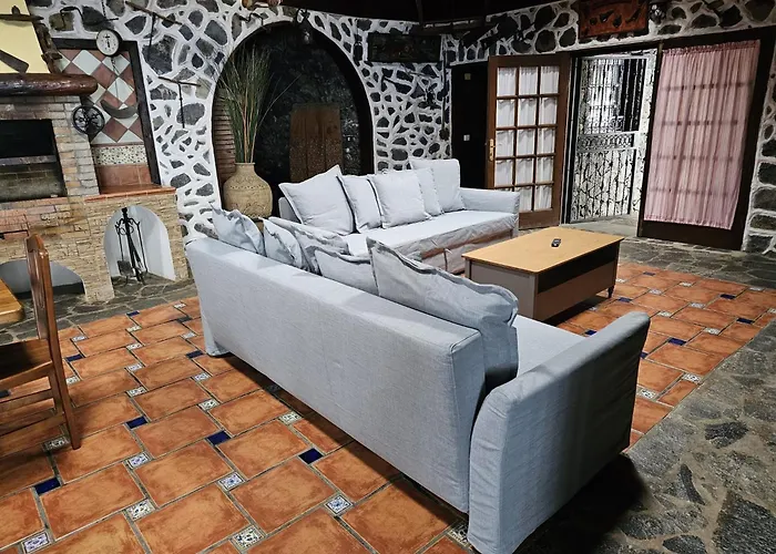 Villa Loros Icod De Vinos By Hrtenerife Net